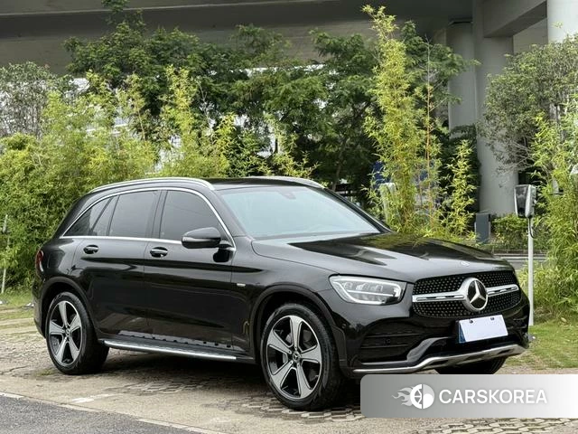 Mercedes-Benz GLC 2023 Черный из Китая, фото 4