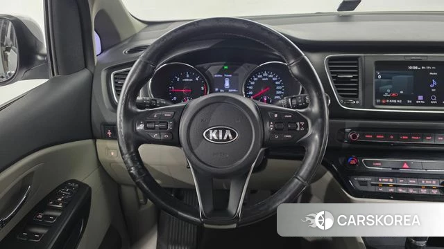 Kia The New Carnival 2018 Серебряный из Кореи, фото 4
