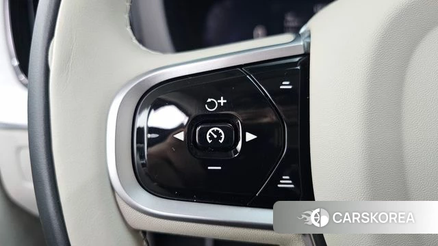 Volvo XC60 second Generation 2026 Белый из Кореи, фото 4
