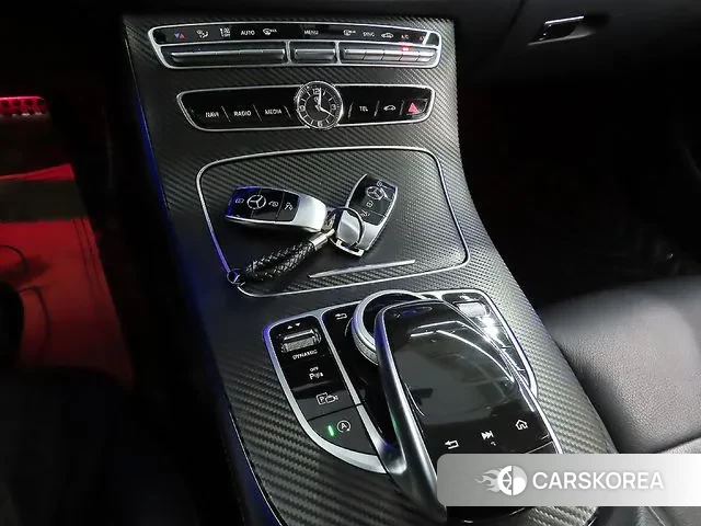 Mercedes-Benz E-Class W213 2018 Белый из Кореи, фото 4