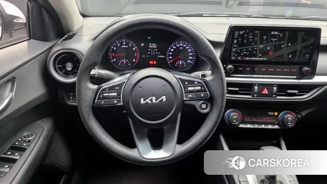 Kia The New K3 2nd generation 2022 Белый из Кореи, фото 4