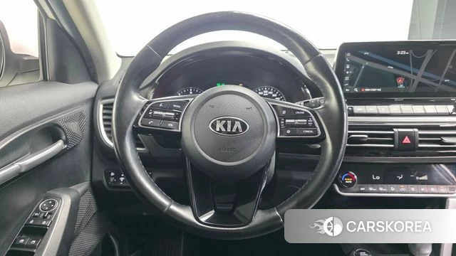 Kia Seltos 2021 Белый из Кореи, фото 4
