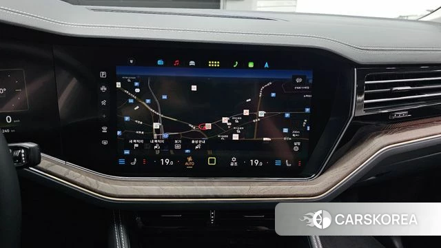 Volkswagen Touareg 3rd generation 2024 Серый из Кореи, фото 4