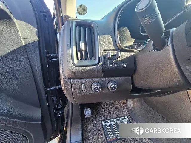 Chevrolet (GM Daewoo) Real New Colorado 2022 Черный из Кореи, фото 4