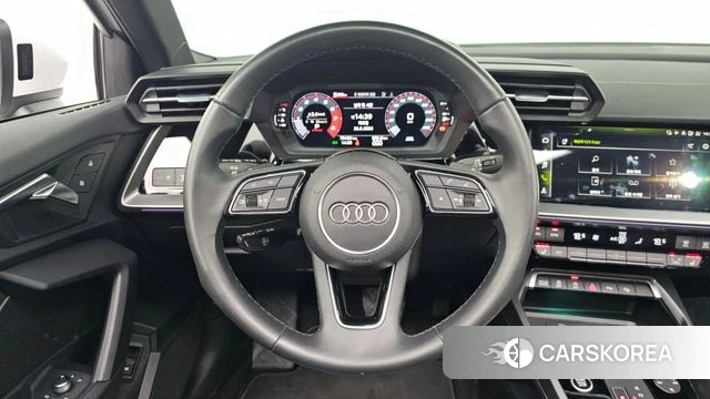Audi A3 (8Y) 2023 Белый из Кореи, фото 4