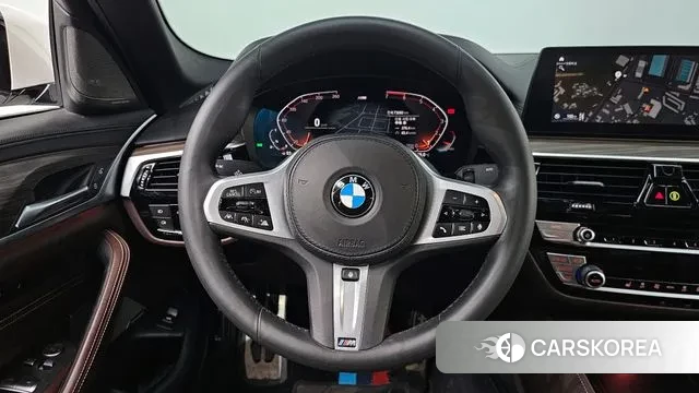 BMW 5 Series (G30) 2020 Белый из Кореи, фото 4