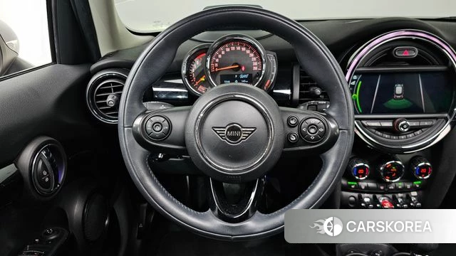 Mini Cooper 2019 Жемчужный цвет из Кореи, фото 4