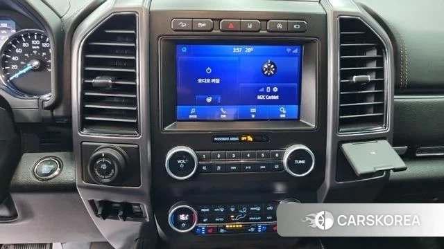 Ford Expeditation 2021 Белый из Кореи, фото 4