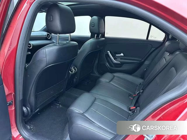 Mercedes-Benz Class A 2022 Красный из Китая, фото 4