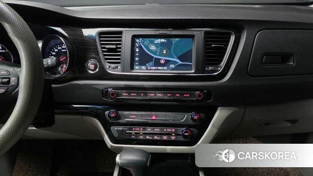 Kia The New Carnival 2019 Белый из Кореи, фото 4