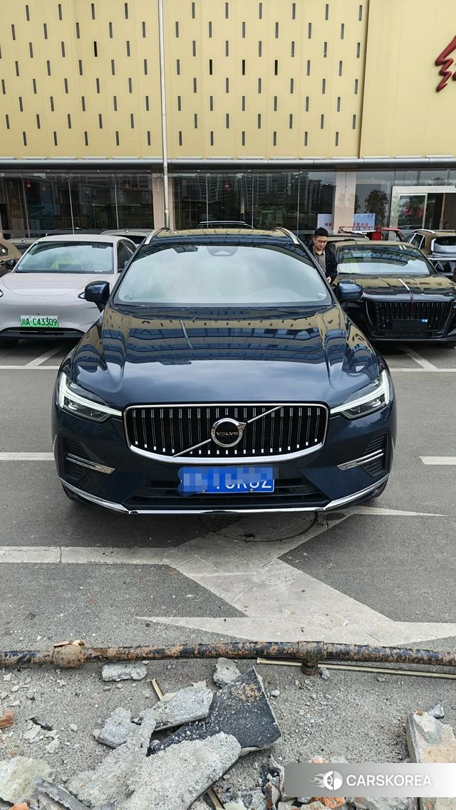 Volvo XC60 2024 Синий из Китая, фото 4