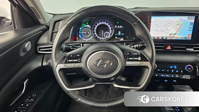 Hyundai Avante Hybrid (CN7) 2023 Белый из Кореи, фото 4