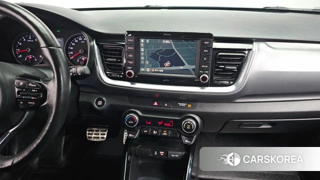 Kia Stonic 2018 Синий из Кореи, фото 4