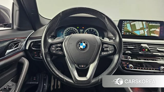 BMW 5 Series (G30) 2018 Серый из Кореи, фото 4