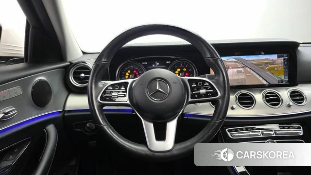 Mercedes-Benz E-Class W213 2018 Белый из Кореи, фото 4