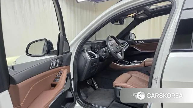 BMW X5 (G05) 2025 Белый из Кореи, фото 4