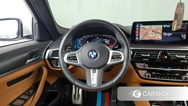 BMW 5 Series (G30) 2022 Белый из Кореи, фото 4