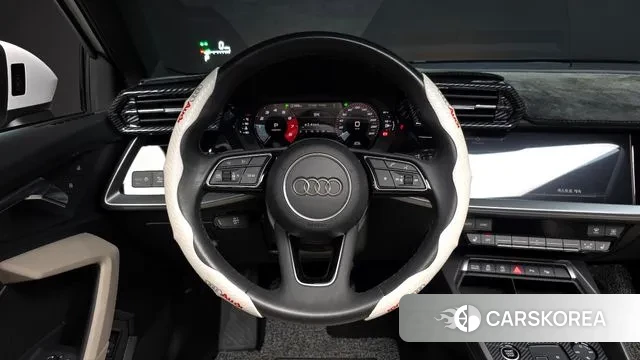 Audi A3 (8Y) 2023 Белый из Кореи, фото 4