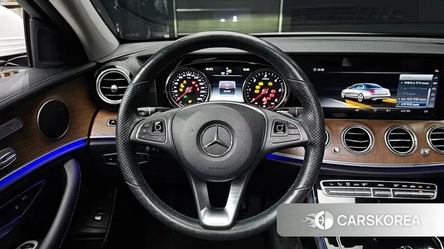 Mercedes-Benz E-Class W213 2018 Белый из Кореи, фото 4