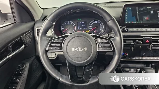 Kia Seltos 2022 Белый из Кореи, фото 4