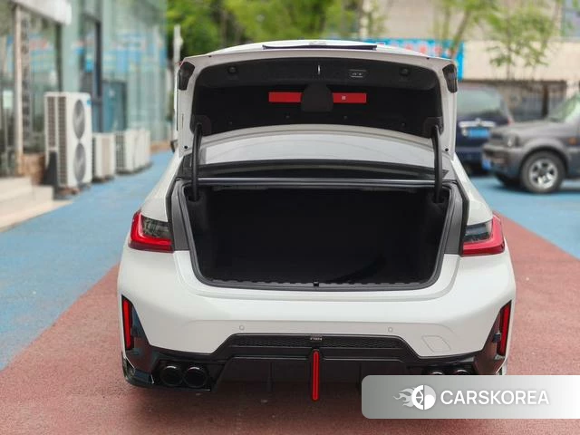 BMW 3 series 2024 Белый из Китая, фото 4