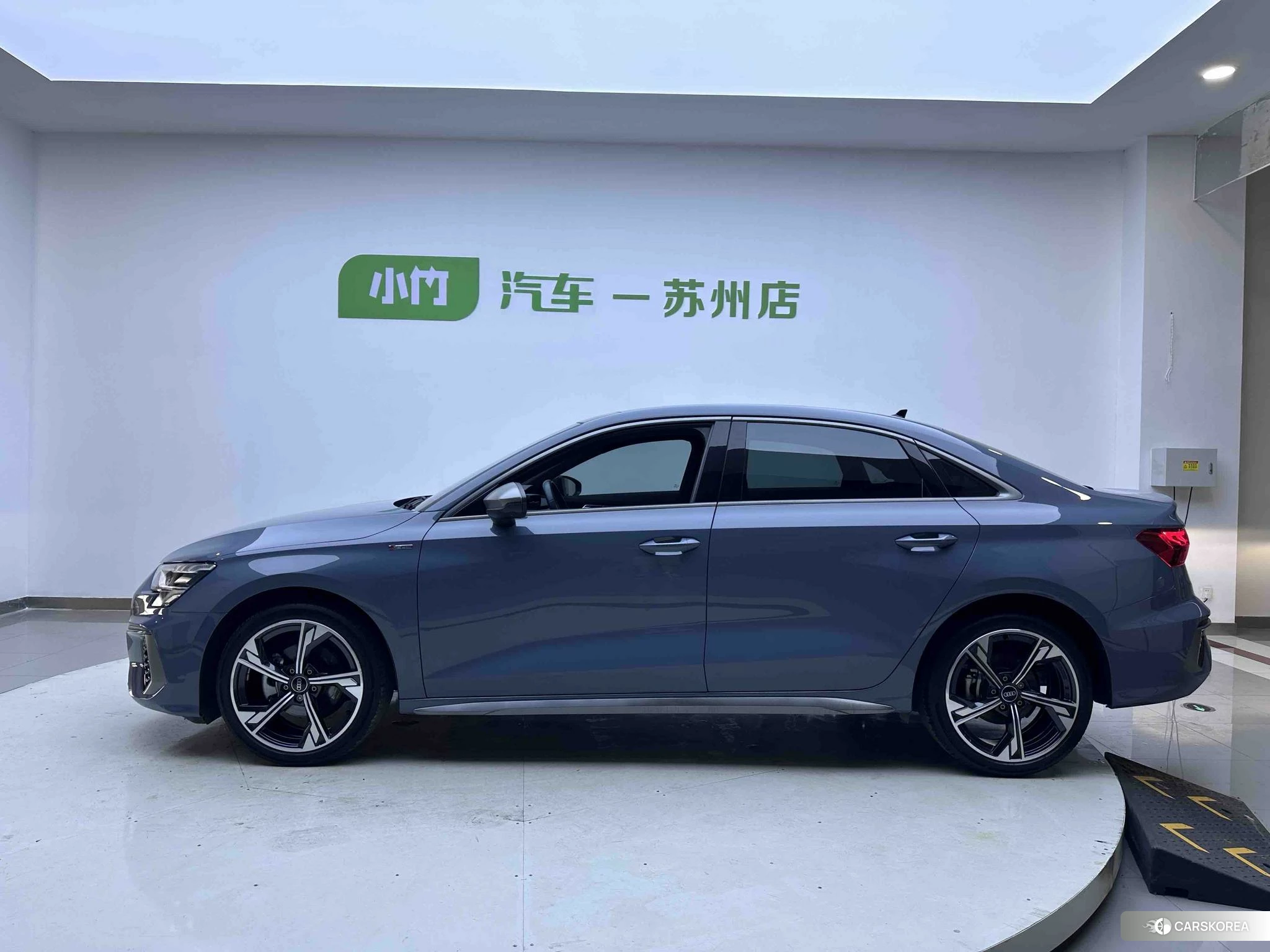 Audi A3 2022 Темно-серый из Китая, фото 4