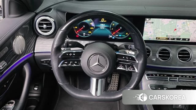 Mercedes-Benz E-Class W213 2022 Белый из Кореи, фото 4