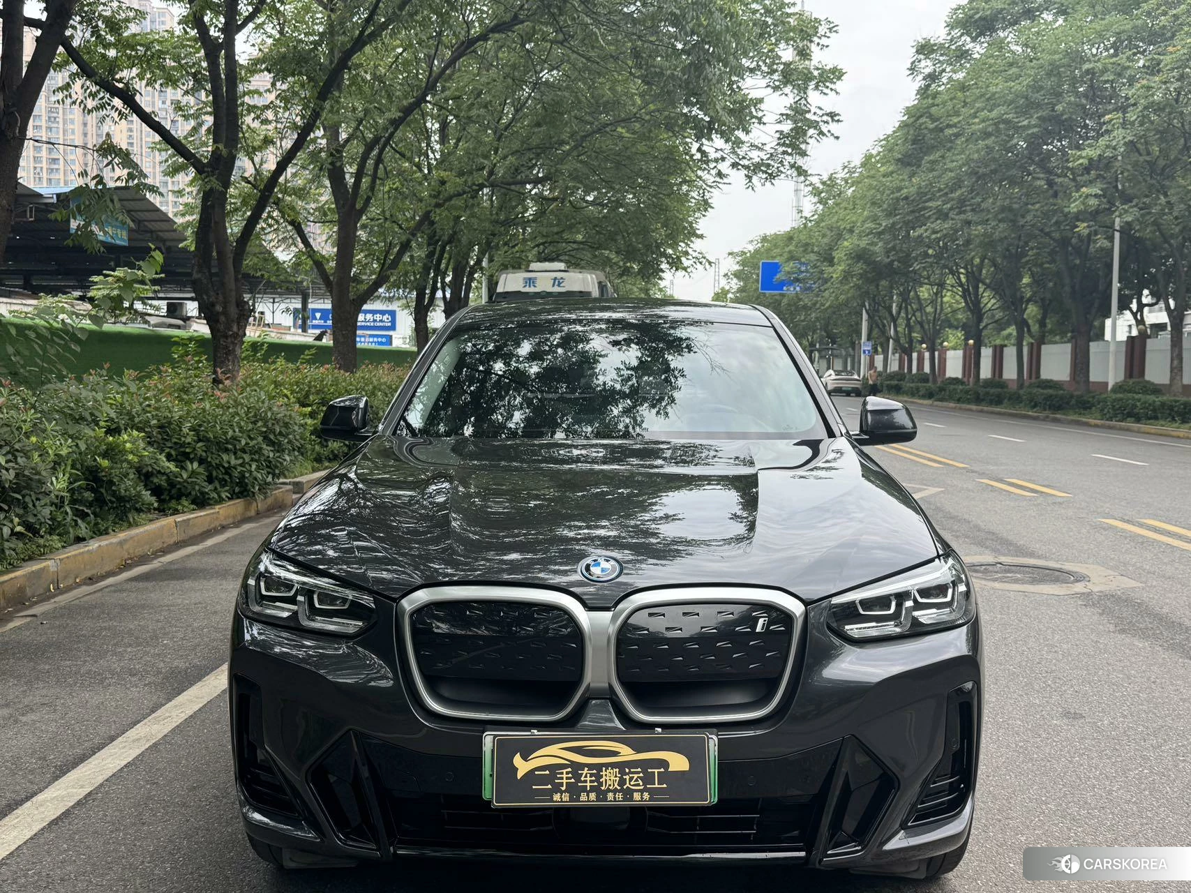BMW iX3 2023 Темно-серый из Китая, фото 4