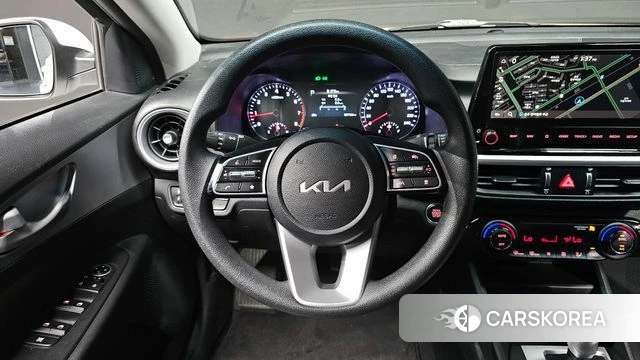 Kia The New K3 2nd generation 2022 Белый из Кореи, фото 4