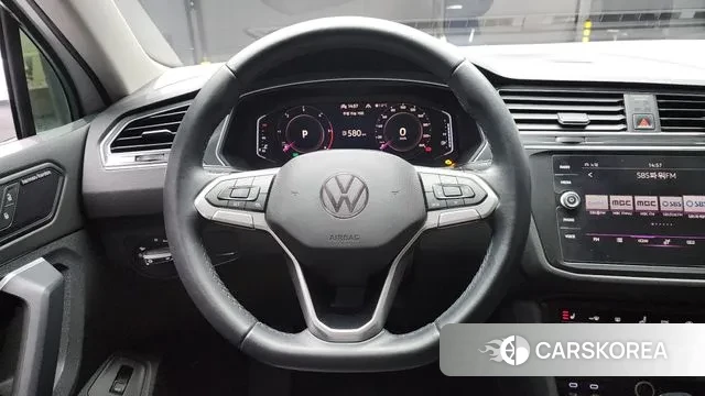 Volkswagen Tiguan second Generation 2021 Белый из Кореи, фото 4