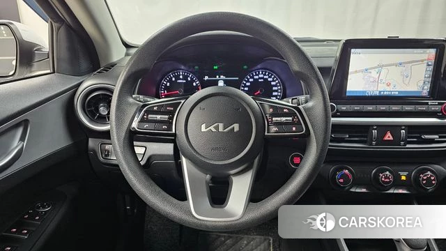 Kia The New K3 2nd generation 2022 Белый из Кореи, фото 4