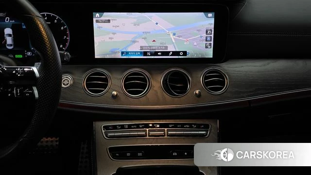 Mercedes-Benz E-Class W213 2021 Серый из Кореи, фото 4