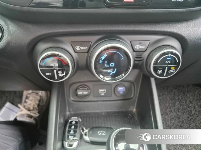 Hyundai Venue 2021 Серый из Кореи, фото 4