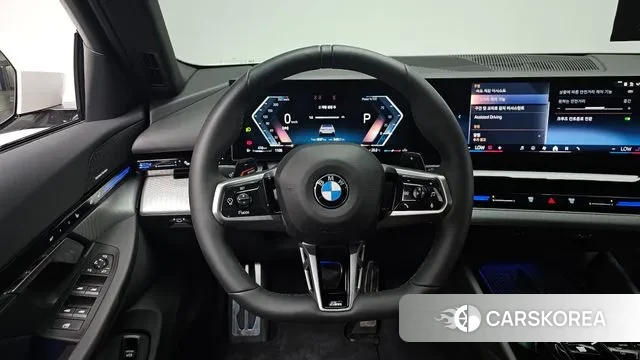 BMW 5 Series (G60) 2024 Белый из Кореи, фото 4