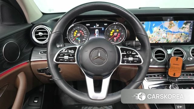 Mercedes-Benz E-Class W213 2018 Белый из Кореи, фото 4
