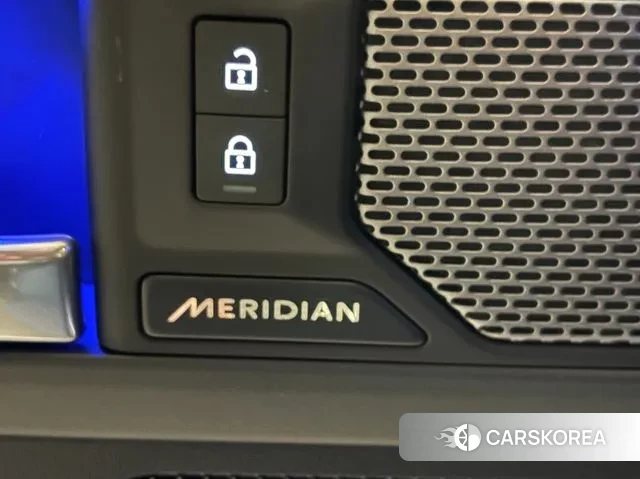 Land Rover Defender (L663) 2024 Черный из Кореи, фото 4