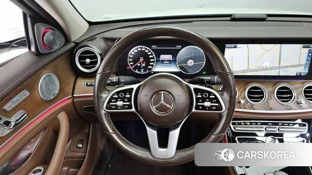 Mercedes-Benz E-Class W213 2019 Белый из Кореи, фото 4