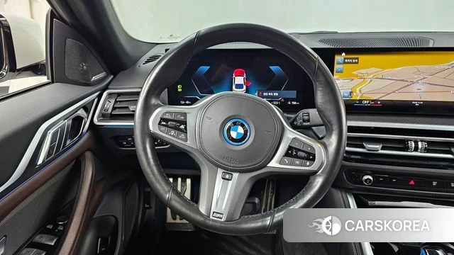 BMW i4 2023 Белый из Кореи, фото 4