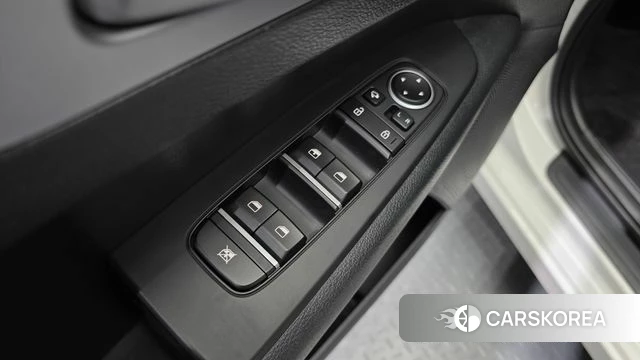 Kia The New K3 2nd generation 2023 Белый из Кореи, фото 4