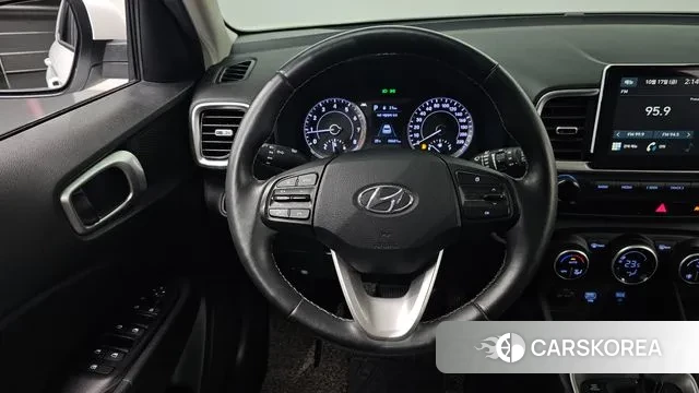 Hyundai Venue 2019 Белый из Кореи, фото 4