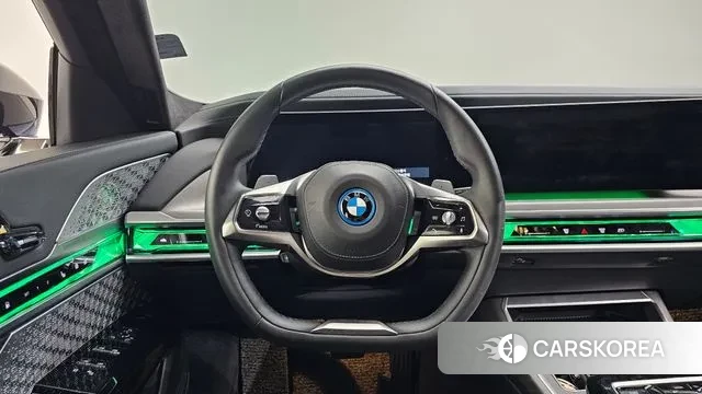 BMW 7 Series (G70) 2023 Черный из Кореи, фото 4