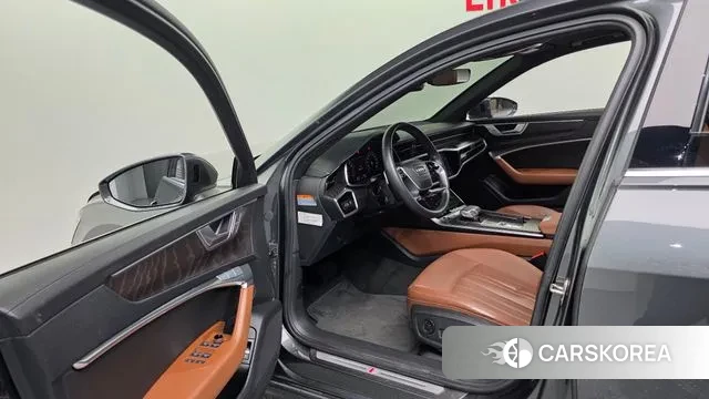 Audi A6 (C8) 2023 Серый из Кореи, фото 4