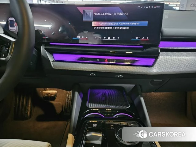 BMW 5 Series (G60) 2025 Белый из Кореи, фото 4