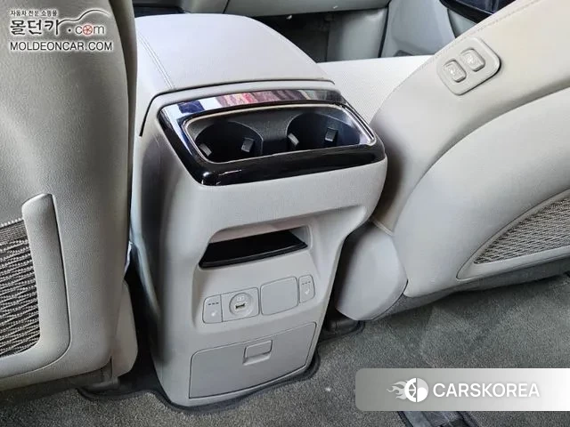 Kia The New Carnival 2018 Серебряный из Кореи, фото 4