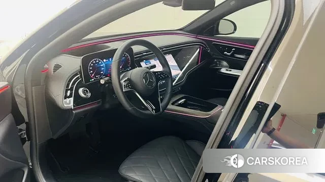 Mercedes-Benz E-Class W214 2024 Черный из Кореи, фото 4