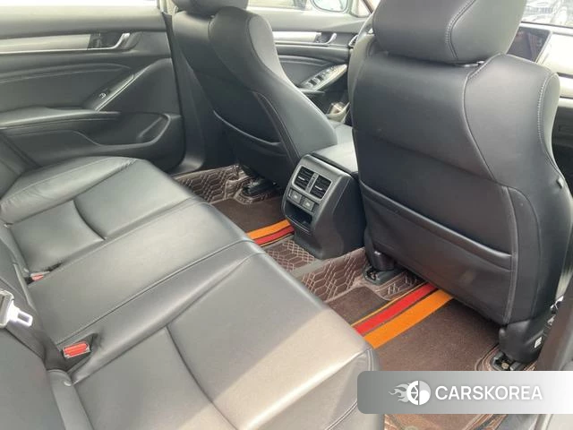Honda Accord 2023 Белый из Китая, фото 4