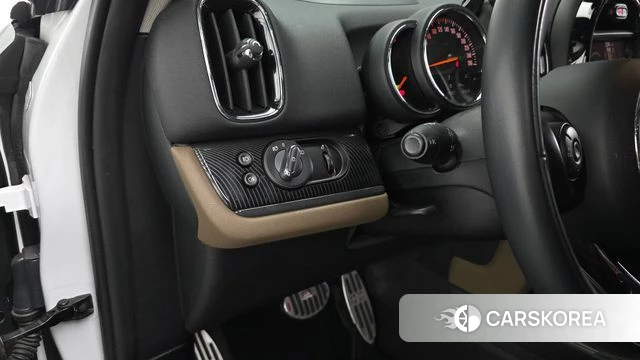 Mini Cooper Countryman 2019 Белый из Кореи, фото 4