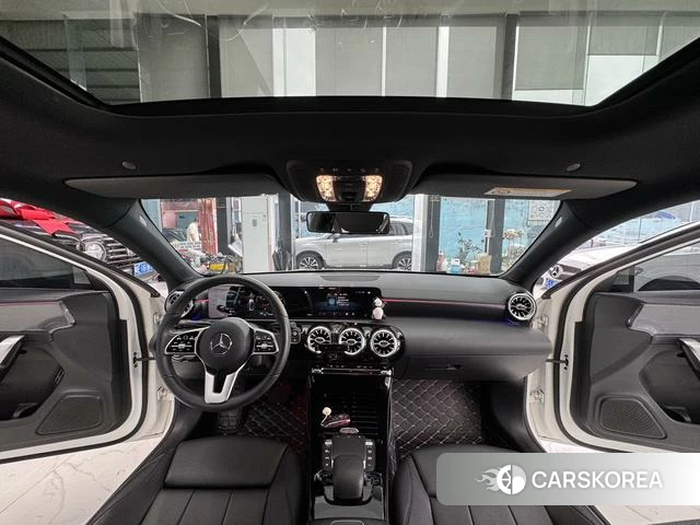 Mercedes-Benz Class A 2021 Белый из Китая, фото 4