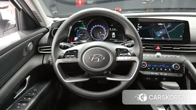 Hyundai Avante Hybrid (CN7) 2022 Белый из Кореи, фото 4