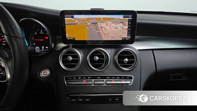 Mercedes-Benz C-Class W205 2018 Белый из Кореи, фото 4